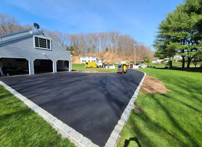 Professional asphalt paving service by 5Star Paving and Masonry